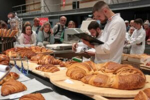jury du concours du croissant XXL à la Foire de Béré.